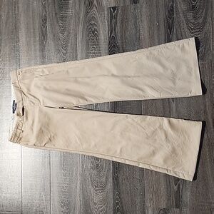 🦇 GAP Wide Leg Stretch Khaki Chinos 🦇